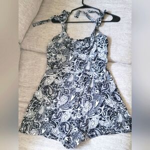 Black and White Paisley Romper Med